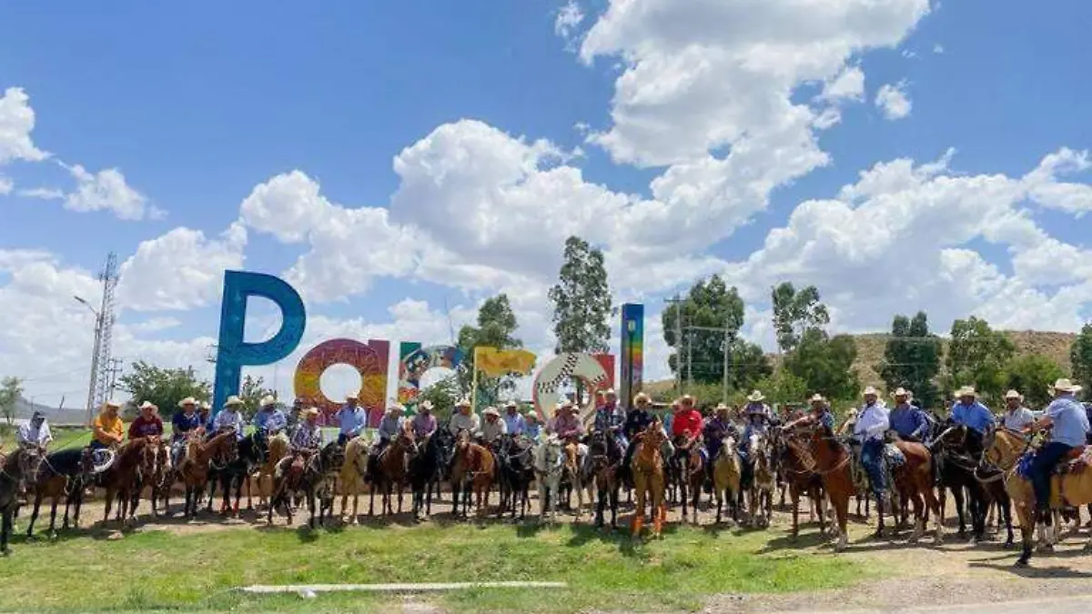 FIESTAS DE JULIO ALEJANDRA PEREZ (2)